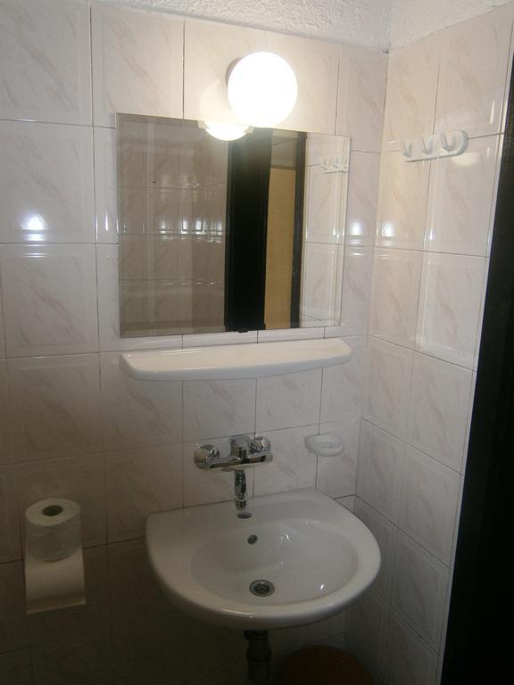 Ariana Hotel Kiten  Habitación foto