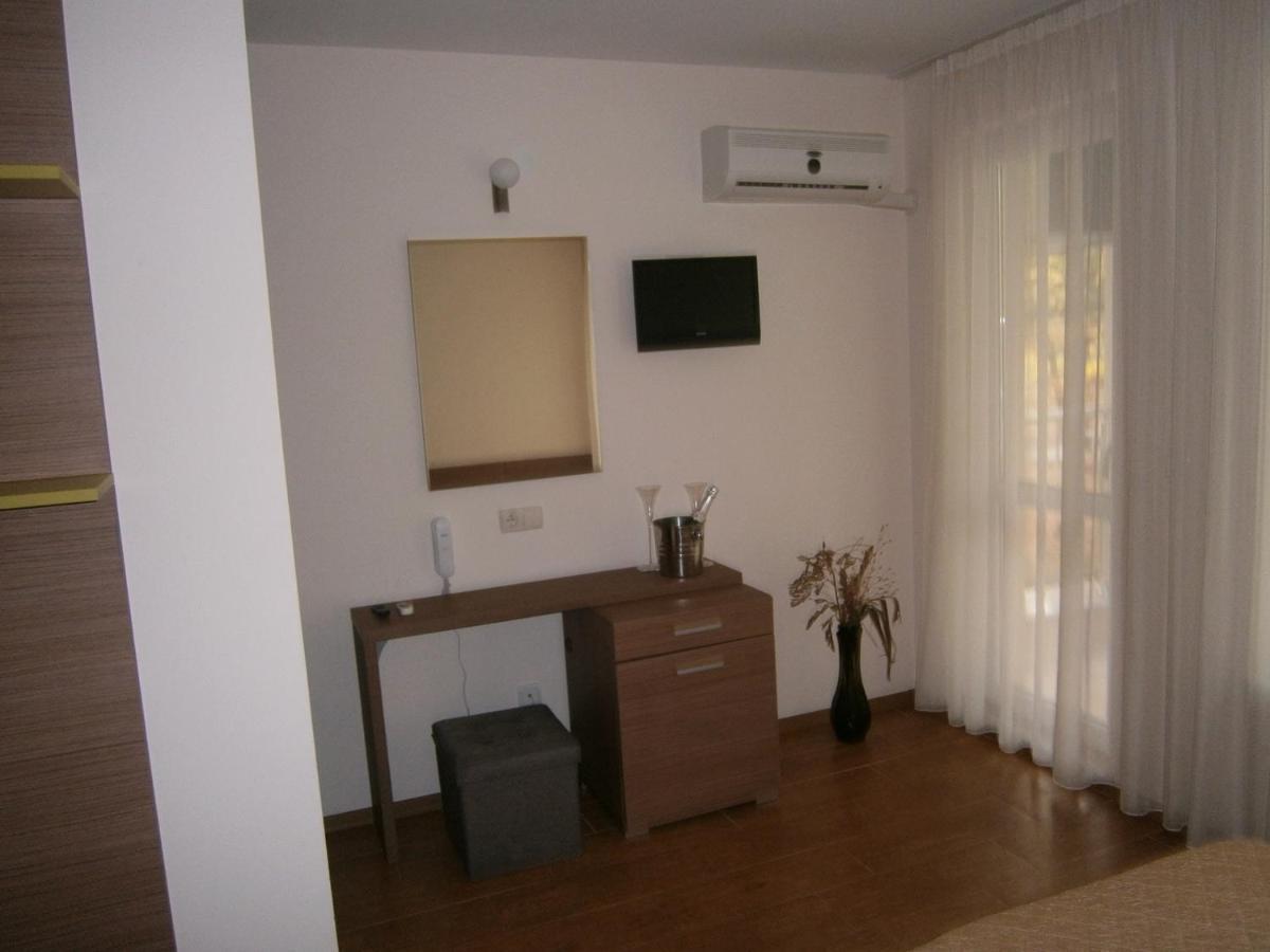 Ariana Hotel Kiten  Habitación foto